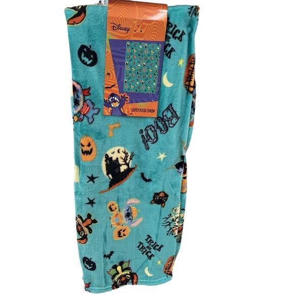 *TikTok Viral* Stitch Halloween Plush Throw (Disney) 2024 - Picture 1 of 14